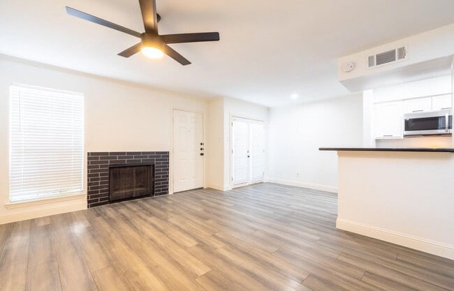 Building Photo - 14600 Fonmeadow Dr