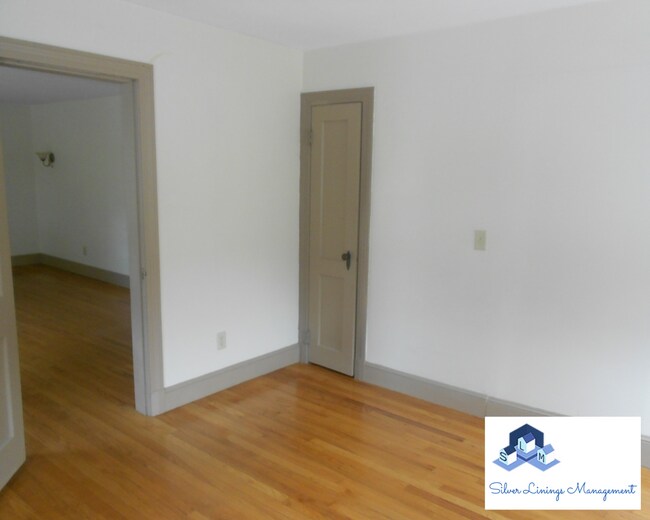 Building Photo - 94 Hurd St