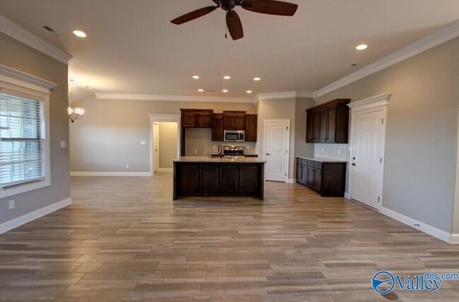 Building Photo - 13451 Callaway Dr