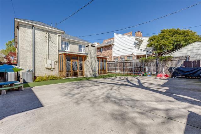 Building Photo - 3619 Asbury St