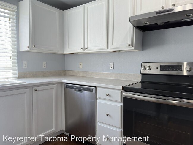 Building Photo - 4 br, 3 bath House - 319 E 96th St