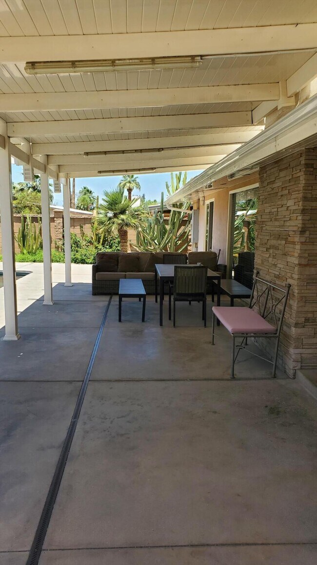 Building Photo - 71567 Mirage Rd