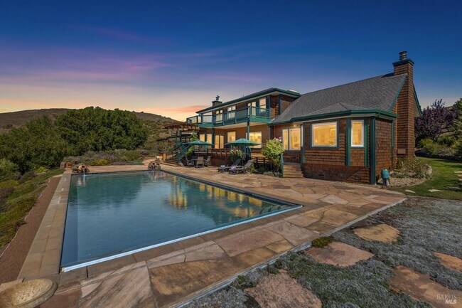 Building Photo - 6381 Nicasio Valley Rd