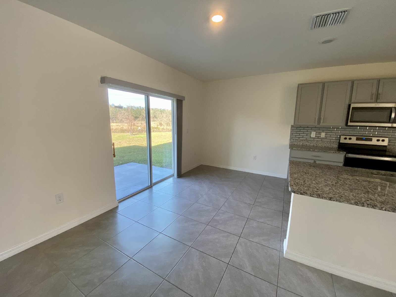 Building Photo - 33367 Apricot Tree Ct