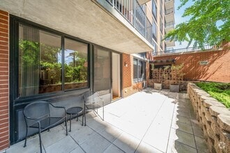 Building Photo - 700 Grove St