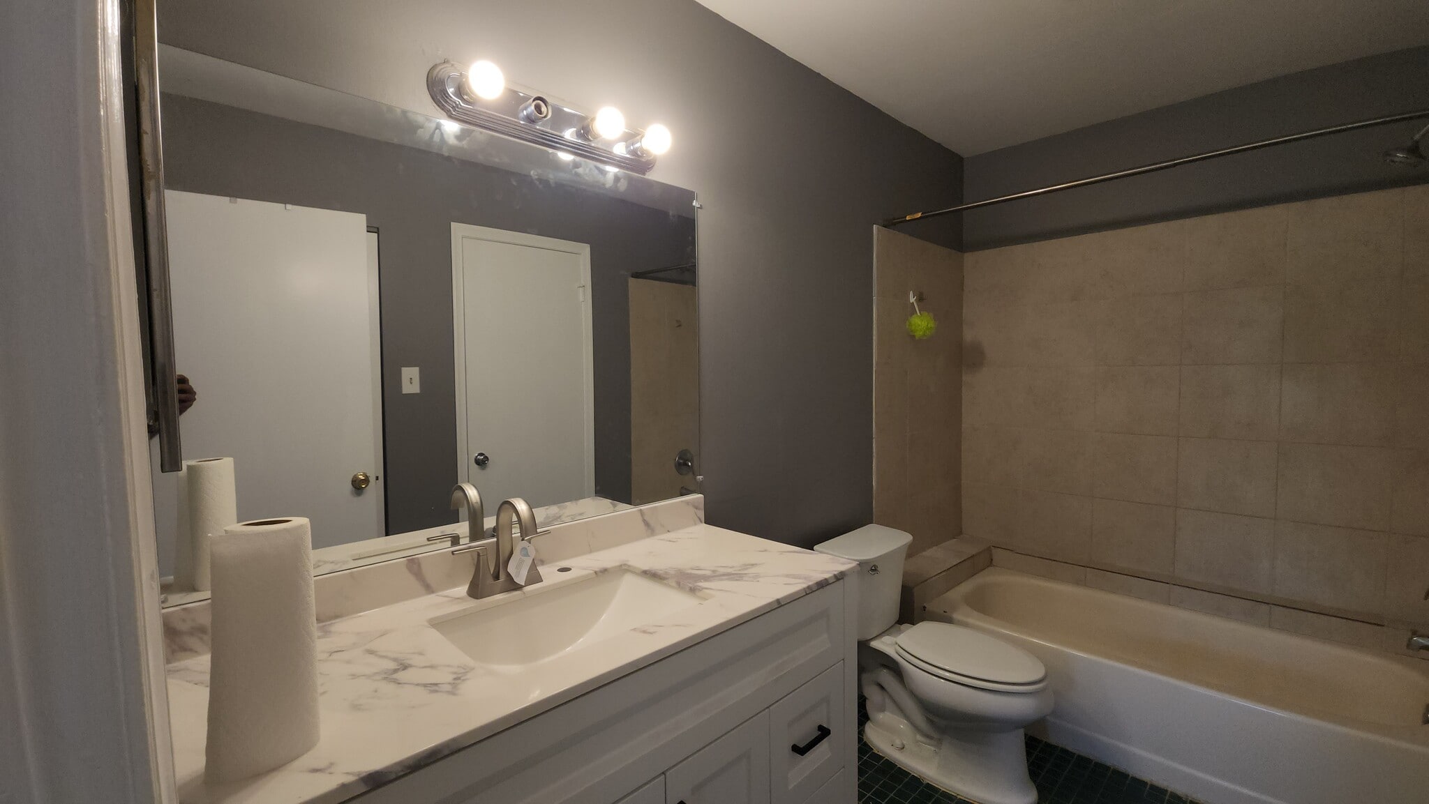 Building Photo - 4780 Summersweet Dr