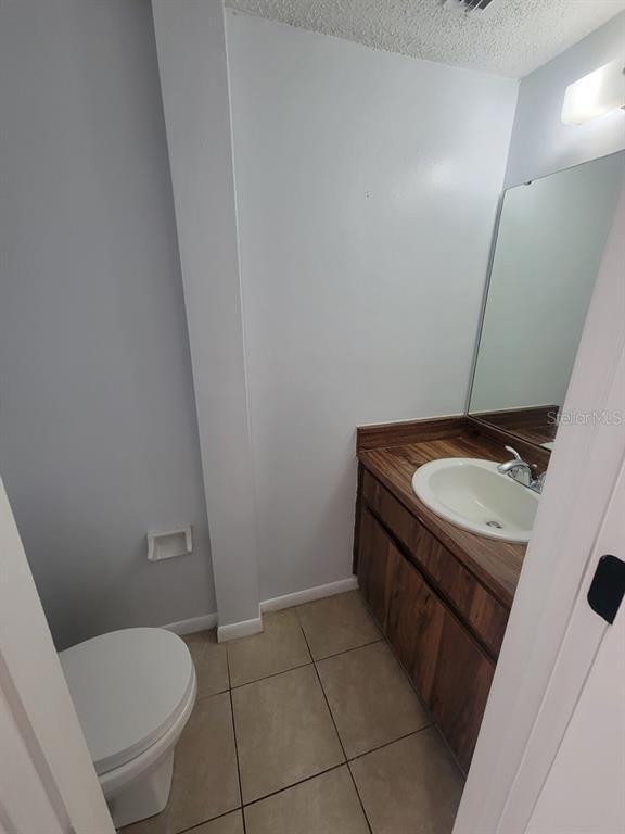 Building Photo - 5122 E Temple Heights Rd