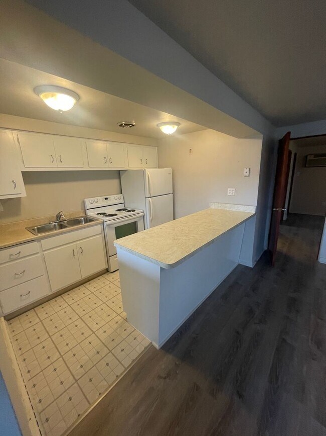 Building Photo - 7th Avenue Duplex