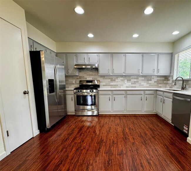 Building Photo - 11215 Slippery Elm Trail