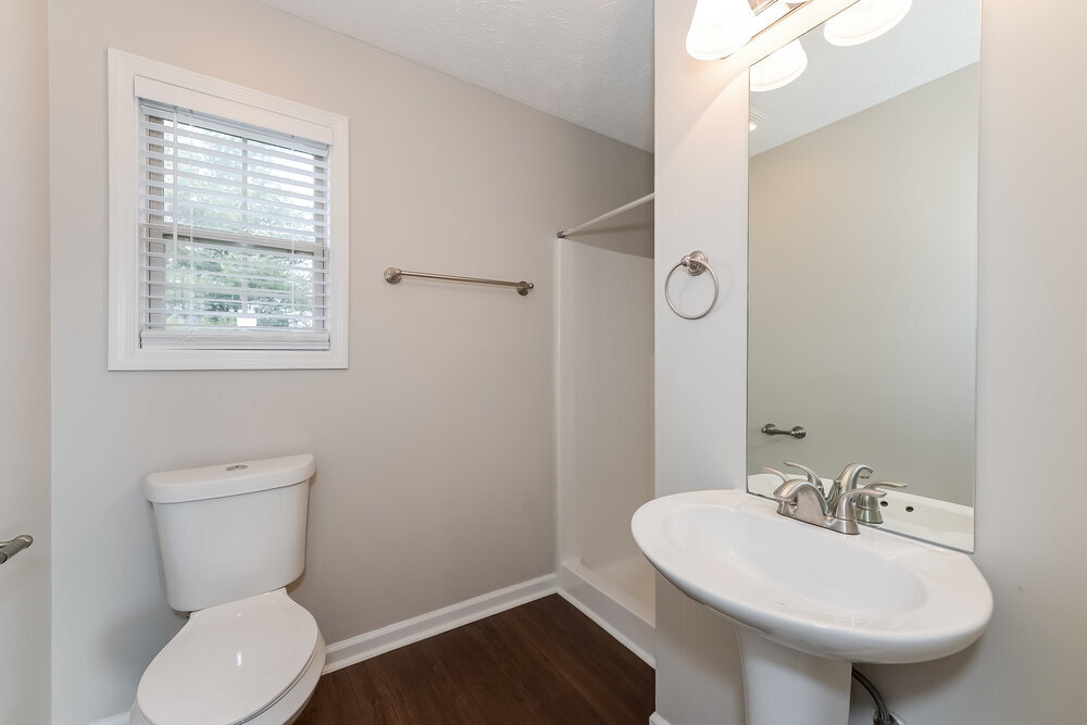 Building Photo - 165 Brookview Cir