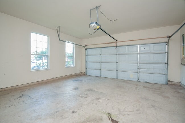 Building Photo - 21503 Round Creek Ct