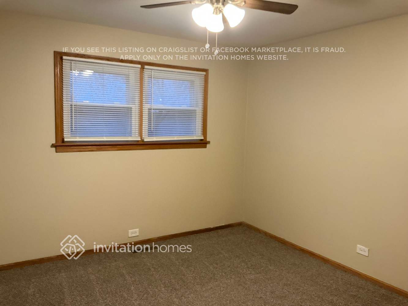 Building Photo - 800 E Belmont Ave