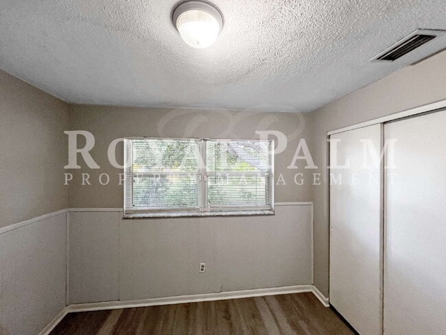 Building Photo - Budget-Friendly. Bold Personality. Big Cozy Energy. – APPLY NOW for $300 Off First Month’s Rent! ...