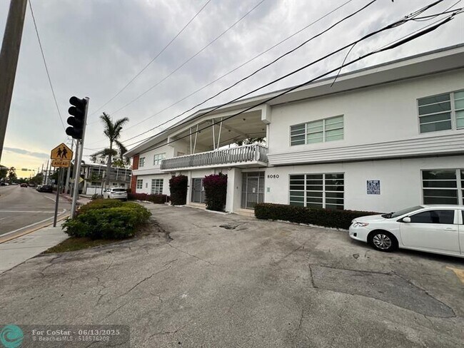 Building Photo - 8080 Tatum Waterway Dr