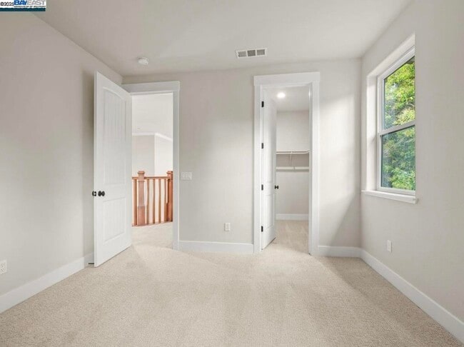 Building Photo - 1588 Alamo Way