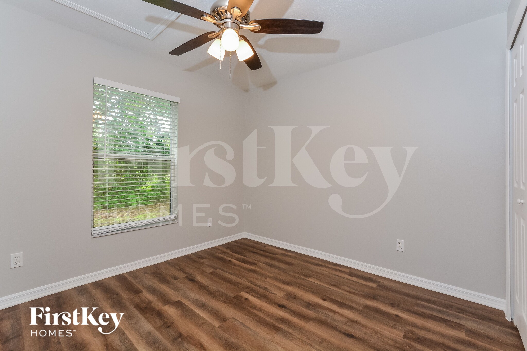 Building Photo - 284 Kettering Rd