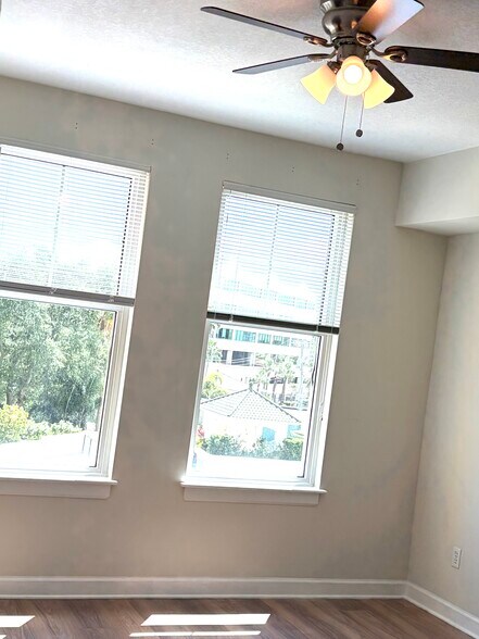 Building Photo - 345 Bayshore Blvd