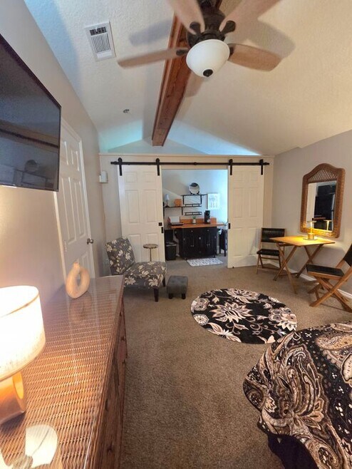 Building Photo - 8520 US-1