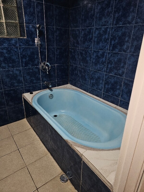 Building Photo - 7808 S Saginaw Ave