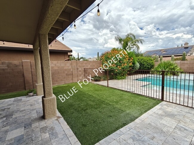 Building Photo - 8838 N Hardy Preserve Loop
