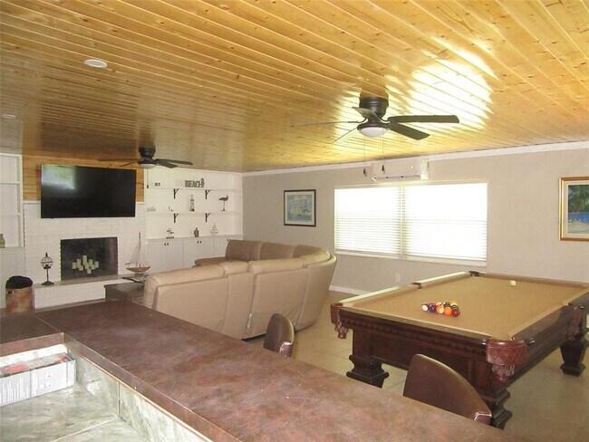 Building Photo - 2811 Poinciana Ct