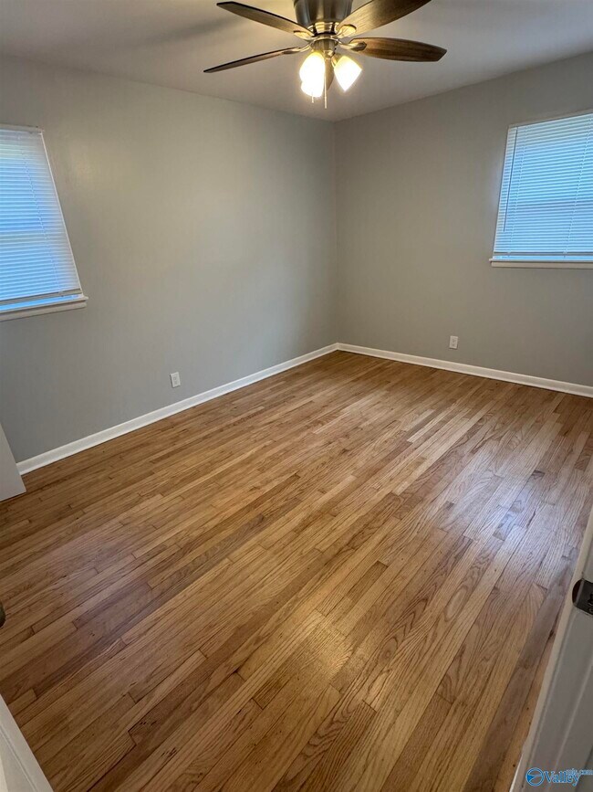 Building Photo - 3610 Williamsburg Dr NW