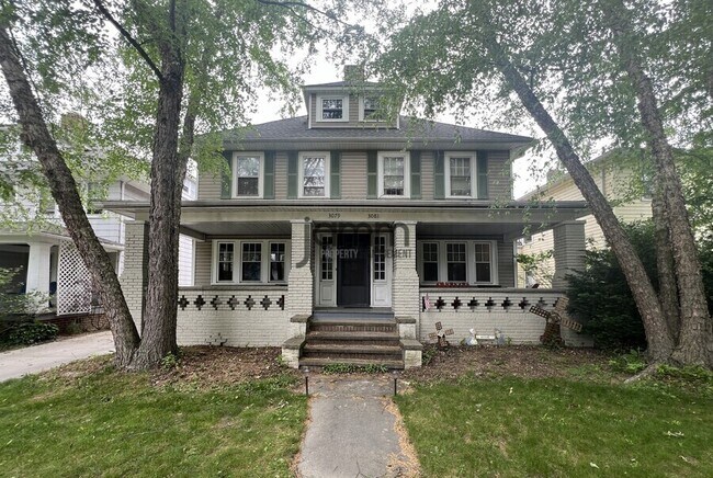 Building Photo - 3079 Meadowbrook Blvd