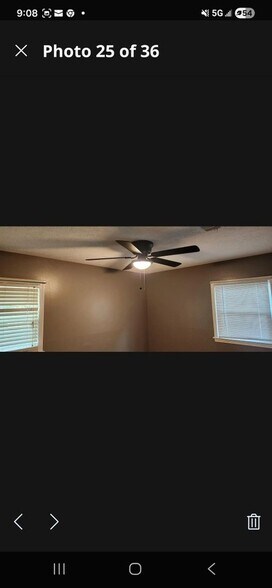 Building Photo - 4700 Farley Dr