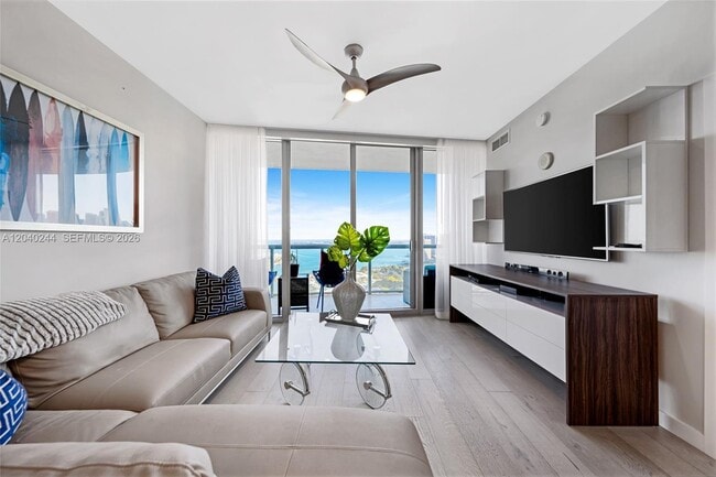 Building Photo - 888 Biscayne Blvd