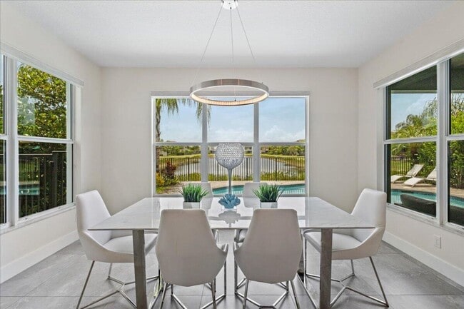 Building Photo - 15377 Green River Ct