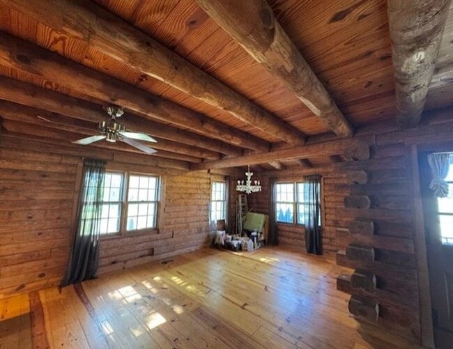 Building Photo - FOR LEASE!!!!!!!!!!