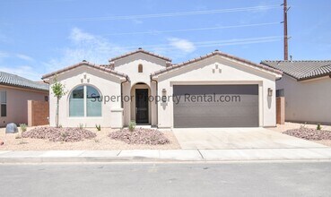 Building Photo - Newer 3 Bed, 2 Bath home in Brio