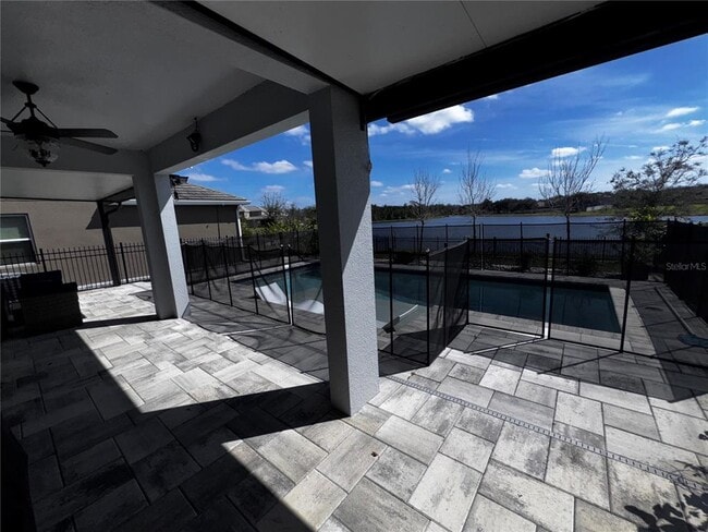 Building Photo - 11939 Satire St