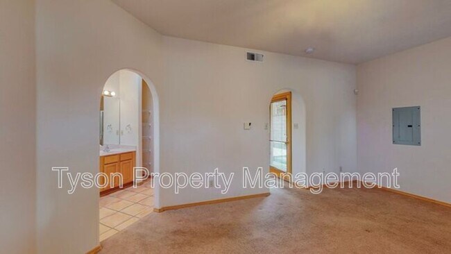 Building Photo - 10509 Tuscany Dr NW