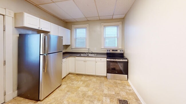 Building Photo - 4 Bed 2 Bath Single Family Home for Rent in Butler, PA