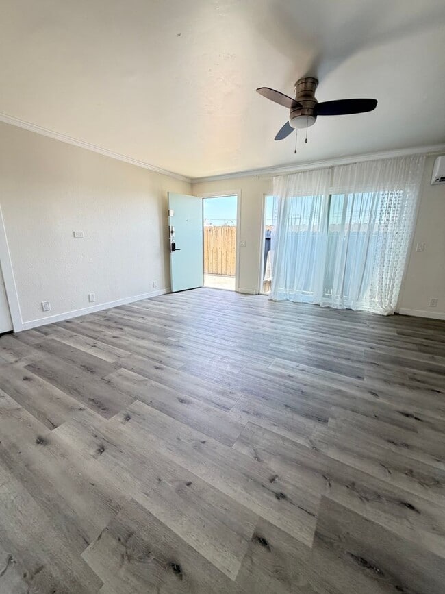 Building Photo - 311 Zenith St