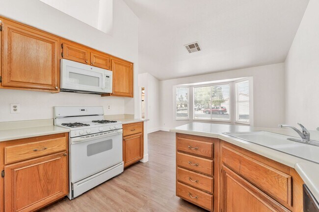Building Photo - Comfort, Style & Single-Story Living in a Prime North Las Vegas Location!