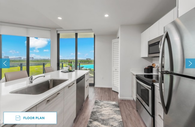 Building Photo - 2301 Laguna Cir