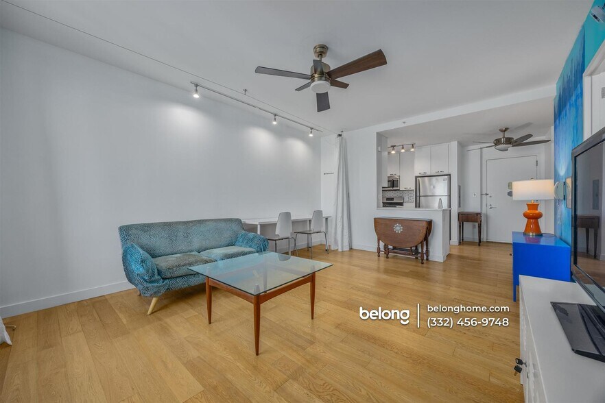 Building Photo - 8 Vanderbilt Ave