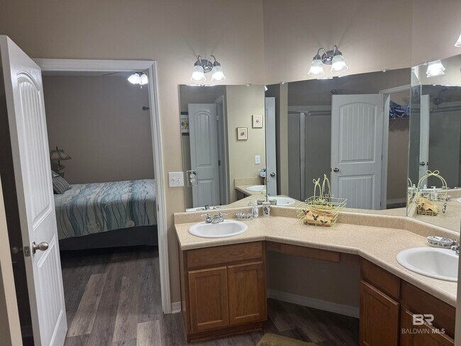 Building Photo - 2651 S Juniper St