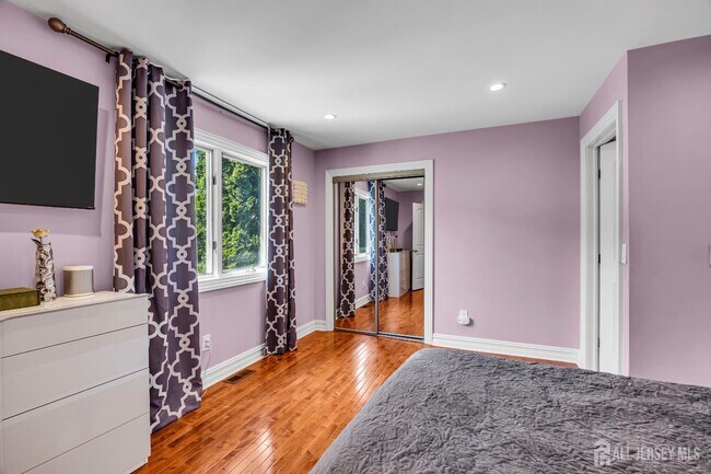 Building Photo - 152 Redpine Loop