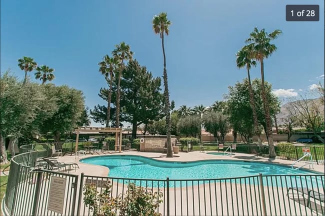 Building Photo - 420 N Villa Ct
