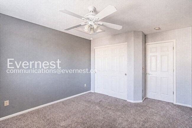 Building Photo - Spacious Home with Fenced Backyard and 2-Car Garage / 4 Bed, 3 Bath  / Voucher Accepted / Coming ...