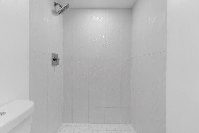 Building Photo - 1439 S Ocean Blvd