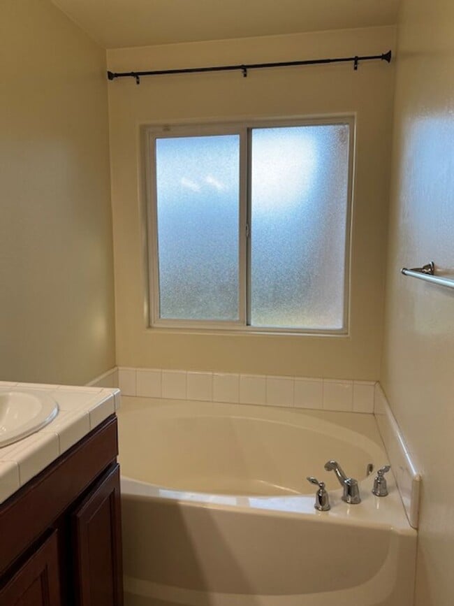 Building Photo - 13003 Lake Pueblo Way