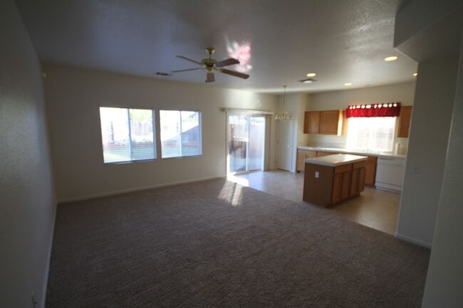 Building Photo - 3 bed | 2 bath | 1189 SF | 2 Car Garage | Single Story | Tenant pays $175 WS&G