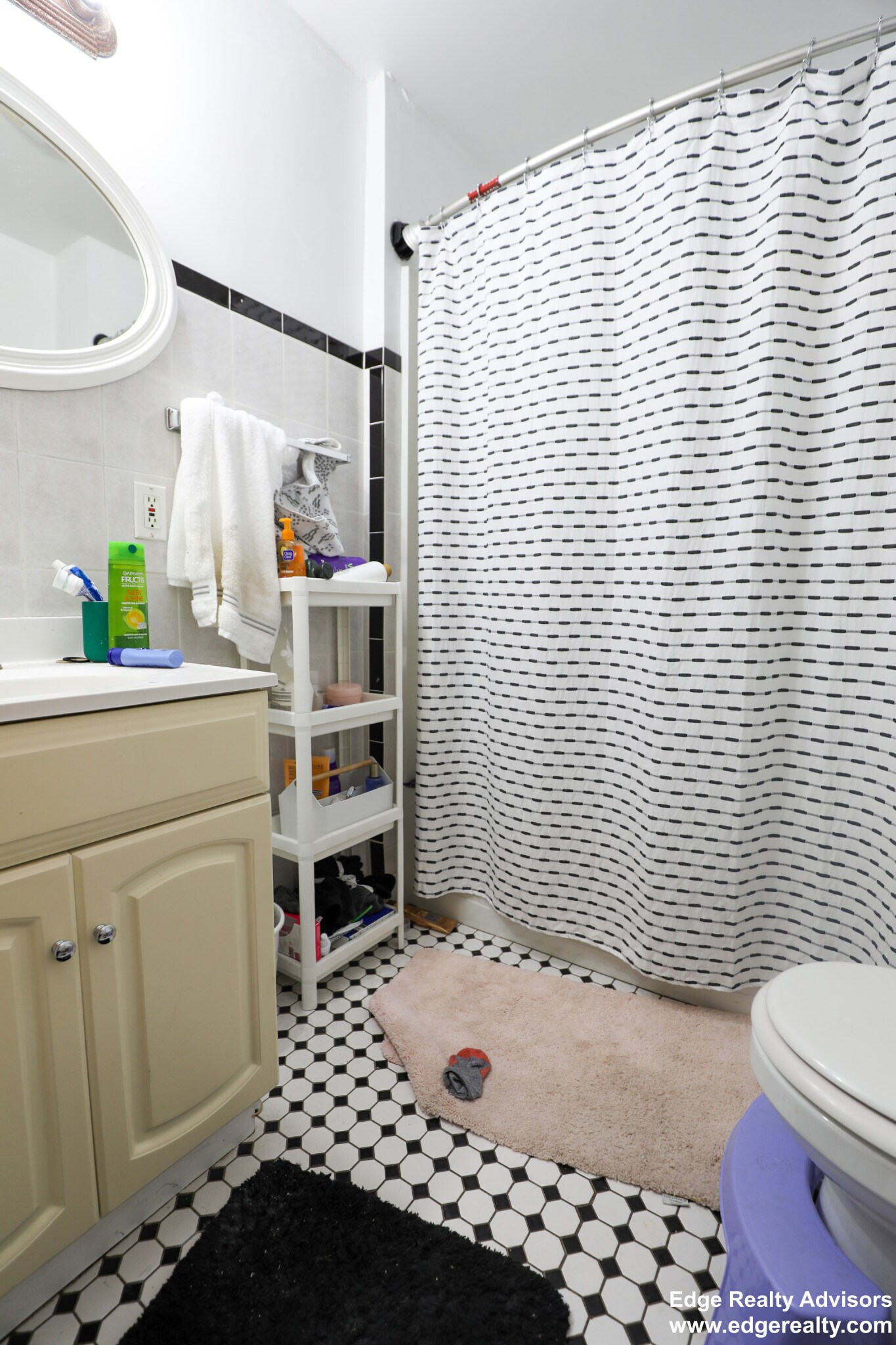 Building Photo - 115 Freeman St