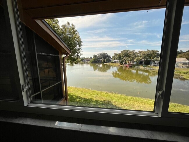 Building Photo - 4022 Davit Dr