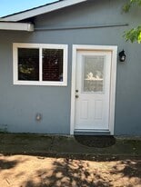 Private Single Entrance - 5001 Buena Vista Ave