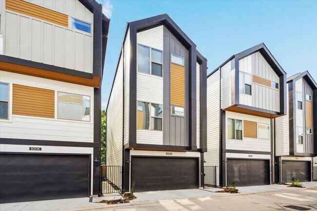 Building Photo - 820 Curtin St